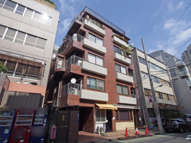 セントラル狸穴の外観写真 - 港区東麻布2丁目6番6号