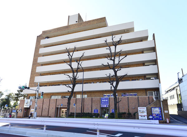 南青山サマリヤマンションの外観写真 - 港区南青山2丁目8番2号