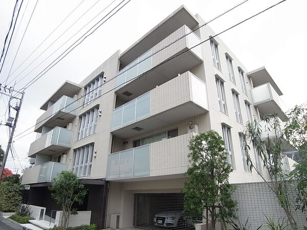 ピアース二子玉川の外観写真 - 世田谷区上野毛2丁目21番12号