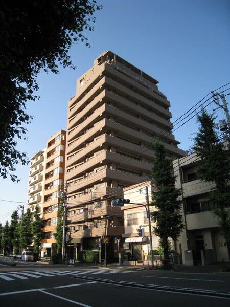 コスモ文京本駒込の外観写真 - 文京区本駒込3丁目5番5号