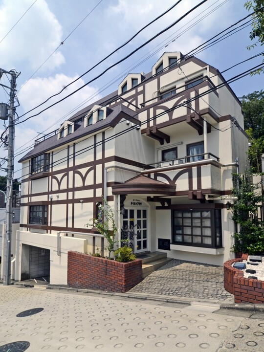 代々木上原ダイカンプラザの外観写真 - 渋谷区西原3丁目34番7号