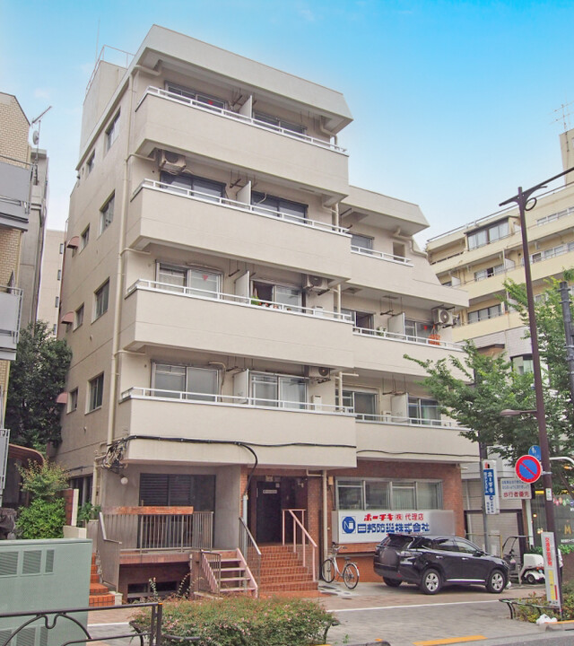 伸和ビルのエントランス・共用部