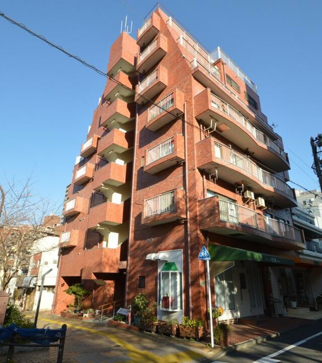 ルミエール小石川の外観写真 - 文京区小石川4丁目17番10号