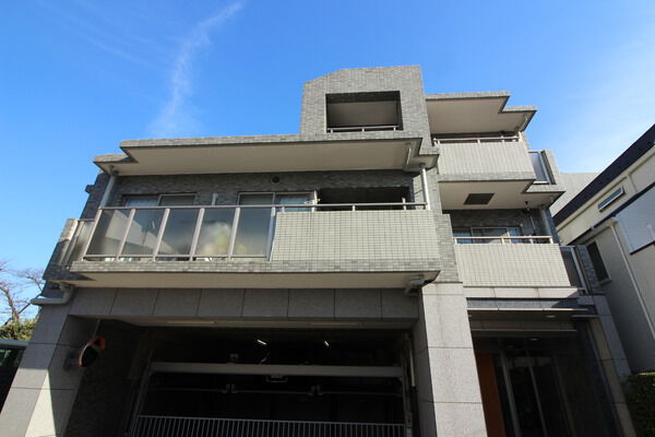 クレッセント駒沢公園パークサイドの外観写真 - 世田谷区深沢2丁目12番11号