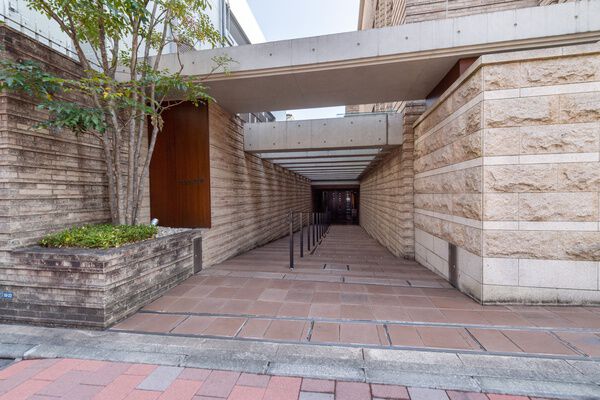 プラウド松濤の外観写真 - 渋谷区松濤1丁目10番22号