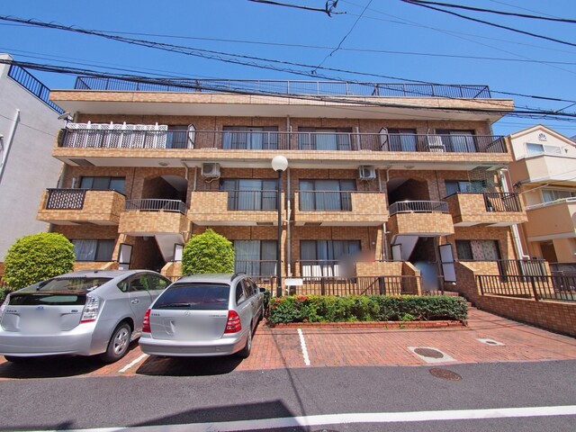 南青山グリーンヒルハウスの外観写真 - 港区南青山4丁目15番28号