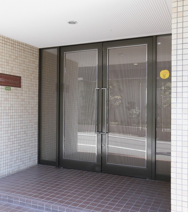 白山パークホームズのエントランス・共用部