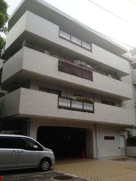 サンビューハイツ南青山 外観(2025年撮影)