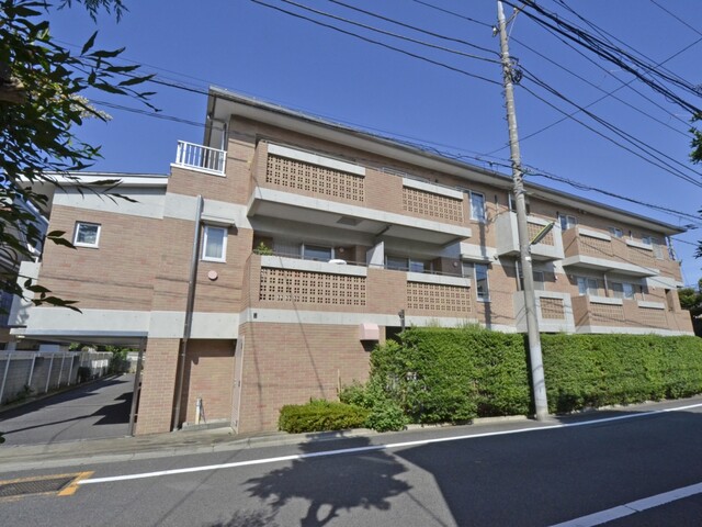 深沢レジデンスのエントランス・共用部