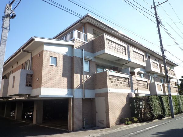 深沢レジデンスの外観写真 - 世田谷区深沢8丁目19番7号