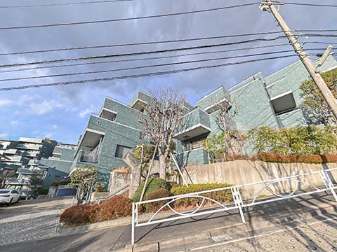 グランエクレール岡本Ｃ棟の外観写真 - 世田谷区岡本3丁目25番3号