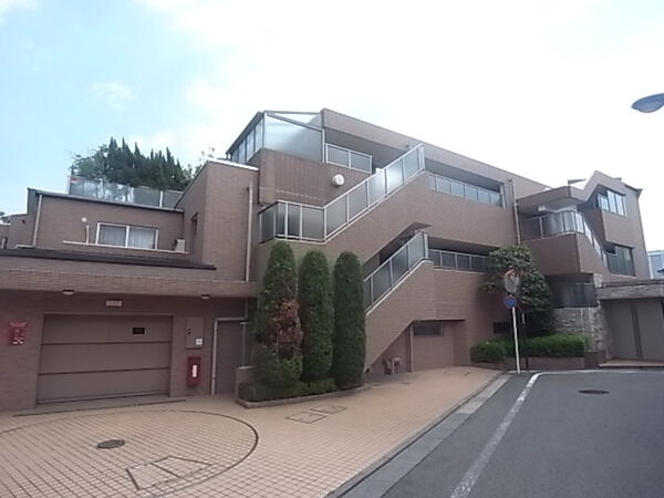 マートルコート文京西片の外観写真 - 文京区西片1丁目4番7号