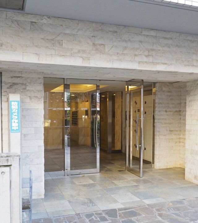 ステージファースト代々木公園の写真 4枚目