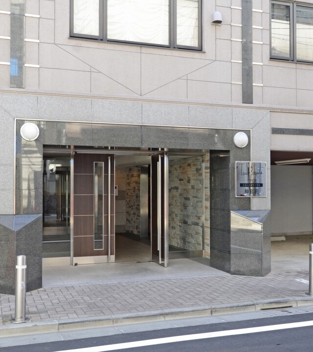 トゥールロワイヤル神宮前の写真 4枚目