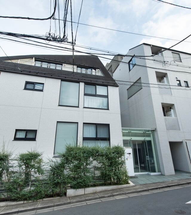 日向坂ハウスのエントランス・共用部