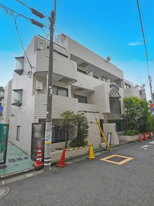 メゾン・ド・ポルトレーの外観写真 - 世田谷区東玉川2丁目38番8号