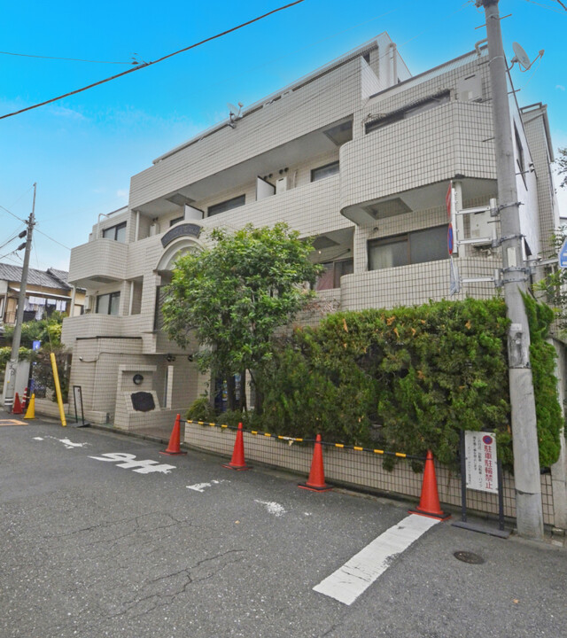 メゾン・ド・ポルトレーのエントランス・共用部