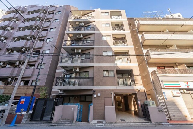 エクセルシオール麻布の外観写真 - 港区麻布十番3丁目5番8号