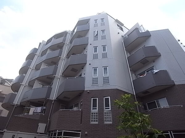ランドステージ白山の外観写真 - 文京区白山1丁目5番18号