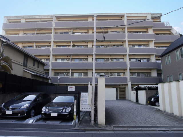 日神パレステージ代々木公園の外観写真 - 渋谷区代々木5丁目37番4号