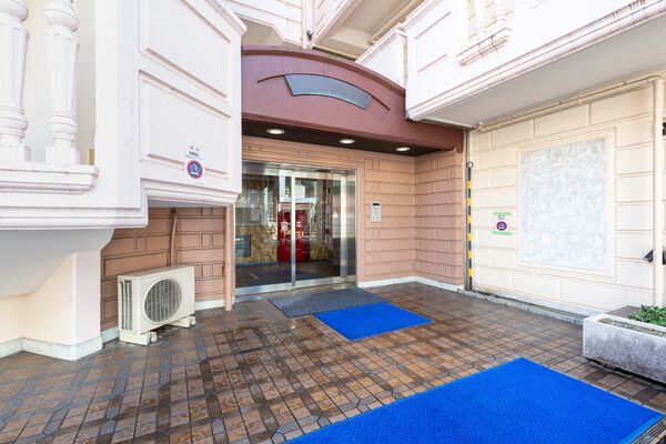 キャッスルマンション代官山の外観写真 - 渋谷区代官山町13番8号