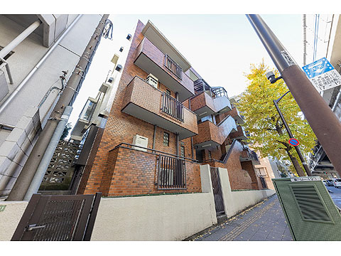 ハウス深沢のエントランス・共用部