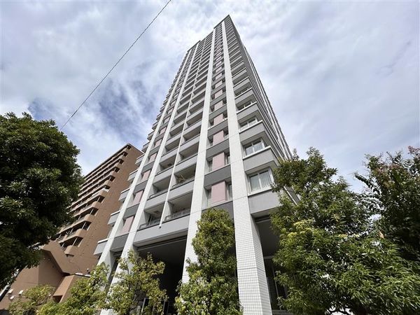 サンウッド三田パークサイドタワーのエントランス・共用部