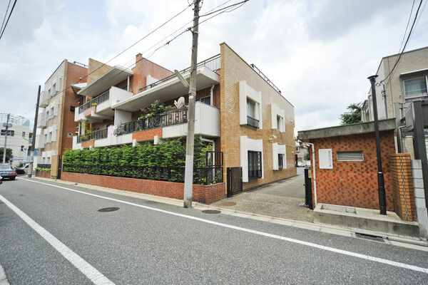 ドミシール田園の外観写真 - 世田谷区東玉川2丁目22番10号