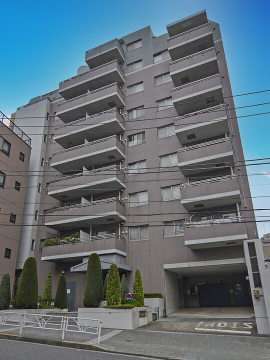 カトルズ代官山のエントランス・共用部