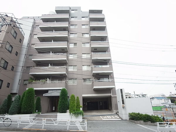 カトルズ代官山の外観写真 - 渋谷区代官山町14番20号