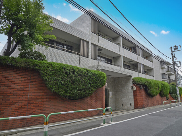 ライオンズマンション鉢山の外観写真 - 渋谷区鉢山町7番15号