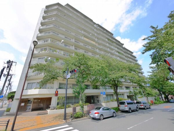 ファミール久堅 外観(2025年撮影)