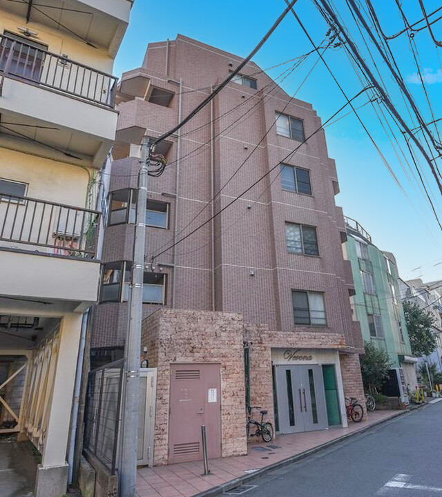 ヴェローナ白金の写真 3枚目