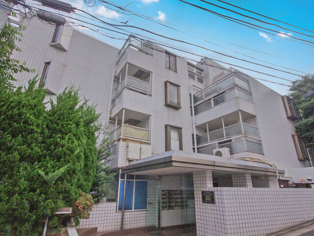 ハイシティ南青山の外観写真 - 港区南青山4丁目15番19号