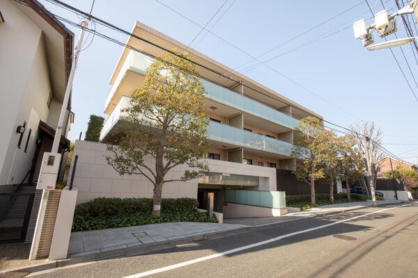 ブランズ瀬田の外観写真 - 世田谷区瀬田4丁目20番19号