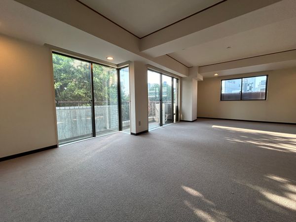 クラウン青山の写真 6枚目