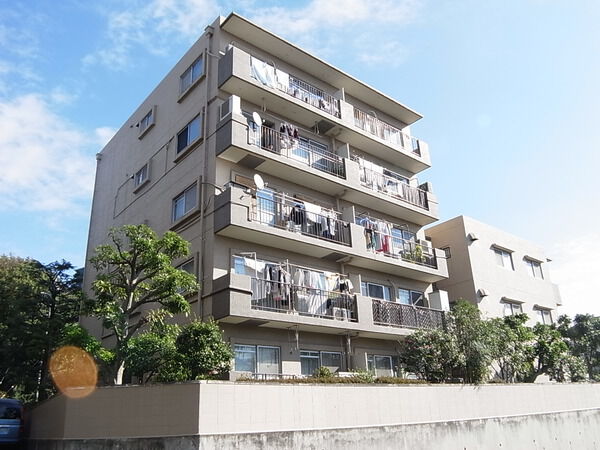 岡本サンハイツの外観写真 - 世田谷区岡本3丁目41番11号