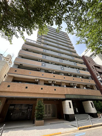 藤和六本木ホームズの外観写真 - 東京都心の高級マンション