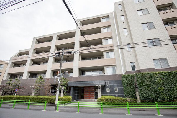 D’グランセ成城の外観写真 - 世田谷区成城8丁目30番13号