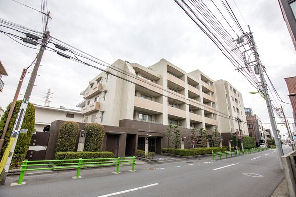 D’グランセ成城のエントランス・共用部