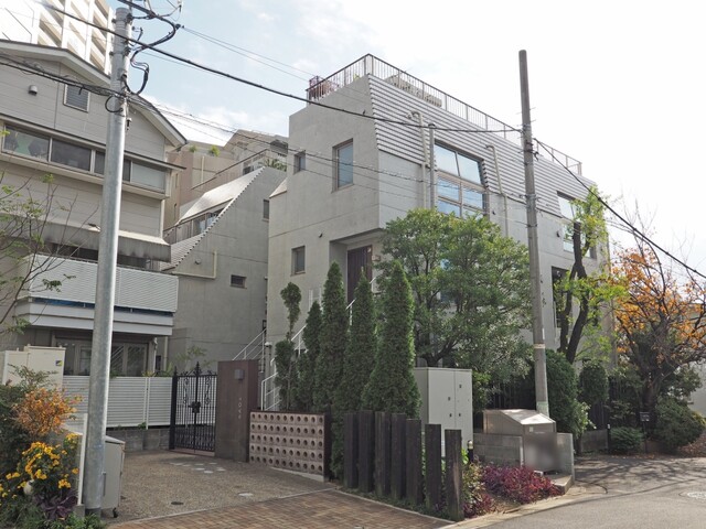 BAOS神宮前の外観写真 - 渋谷区神宮前3丁目36番24号