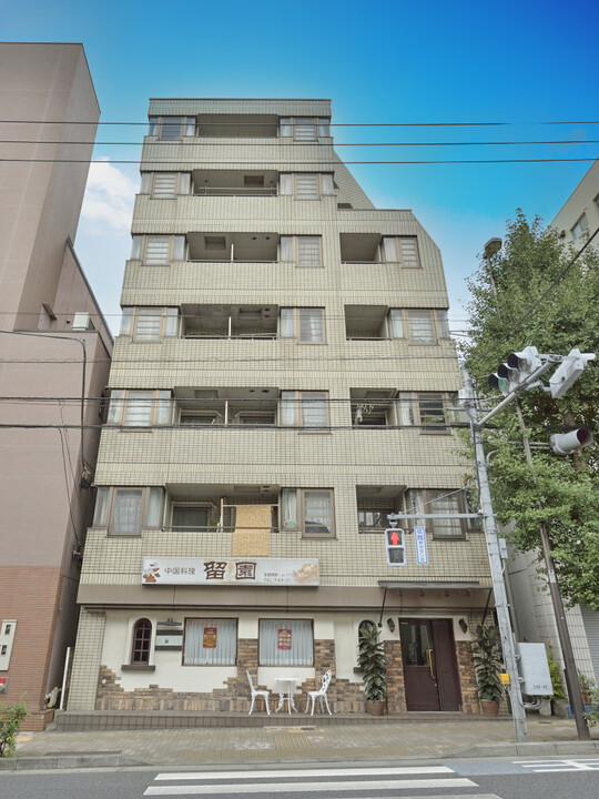 日興ロイヤルパレス白山のエントランス・共用部