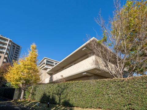 深沢ハウスM棟の外観写真 - 世田谷区深沢2丁目1番12号