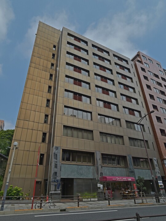 フロイントゥ三田の外観写真 - 港区三田2丁目14番5号