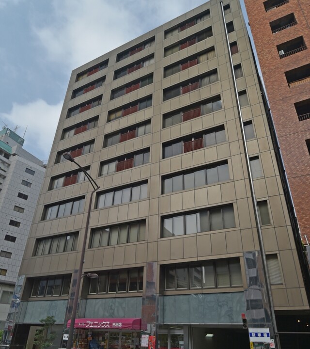 フロイントゥ三田のエントランス・共用部