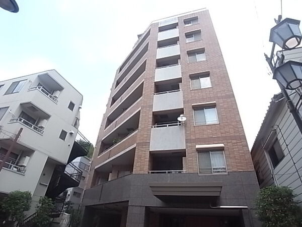 ジェイパーク文京白山の外観写真 - 文京区白山5丁目4番6号