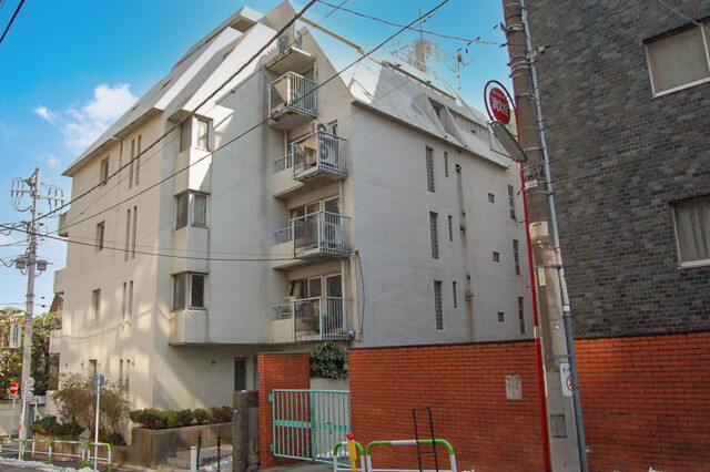 メゾンベール成城の外観写真 - 東京都心の高級マンション