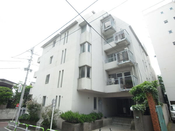 メゾンベール成城の外観写真 - 世田谷区成城2丁目36番14号