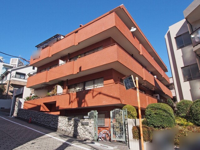 シャンブル代々木の外観写真 - 渋谷区代々木4丁目34番1号