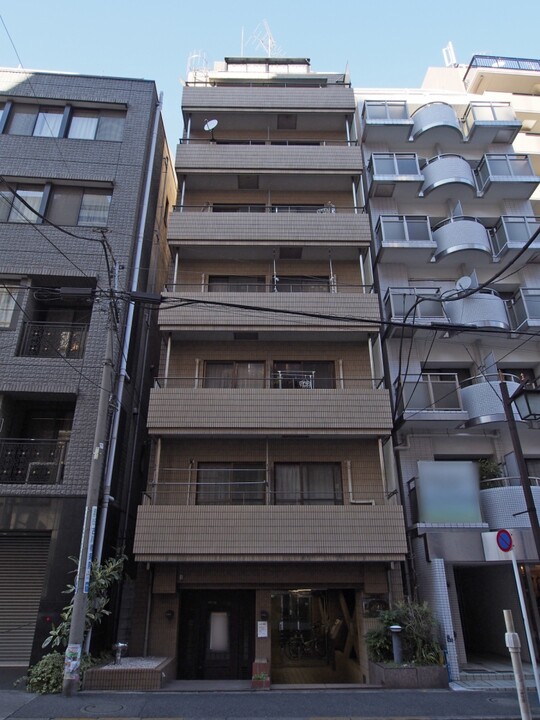 ミリオンパレス麻布仙台坂の外観写真 - 港区麻布十番3丁目10番9号